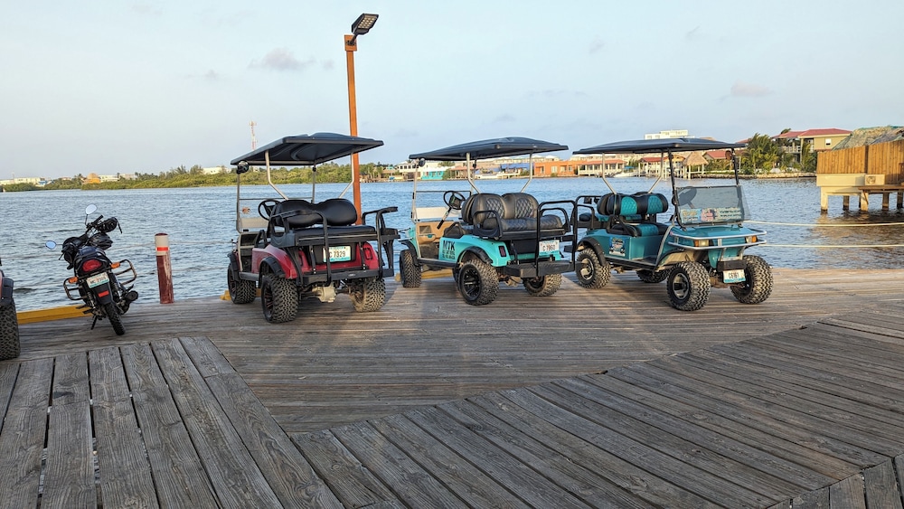 Lina Point Belize Overwater Resort 69/78
