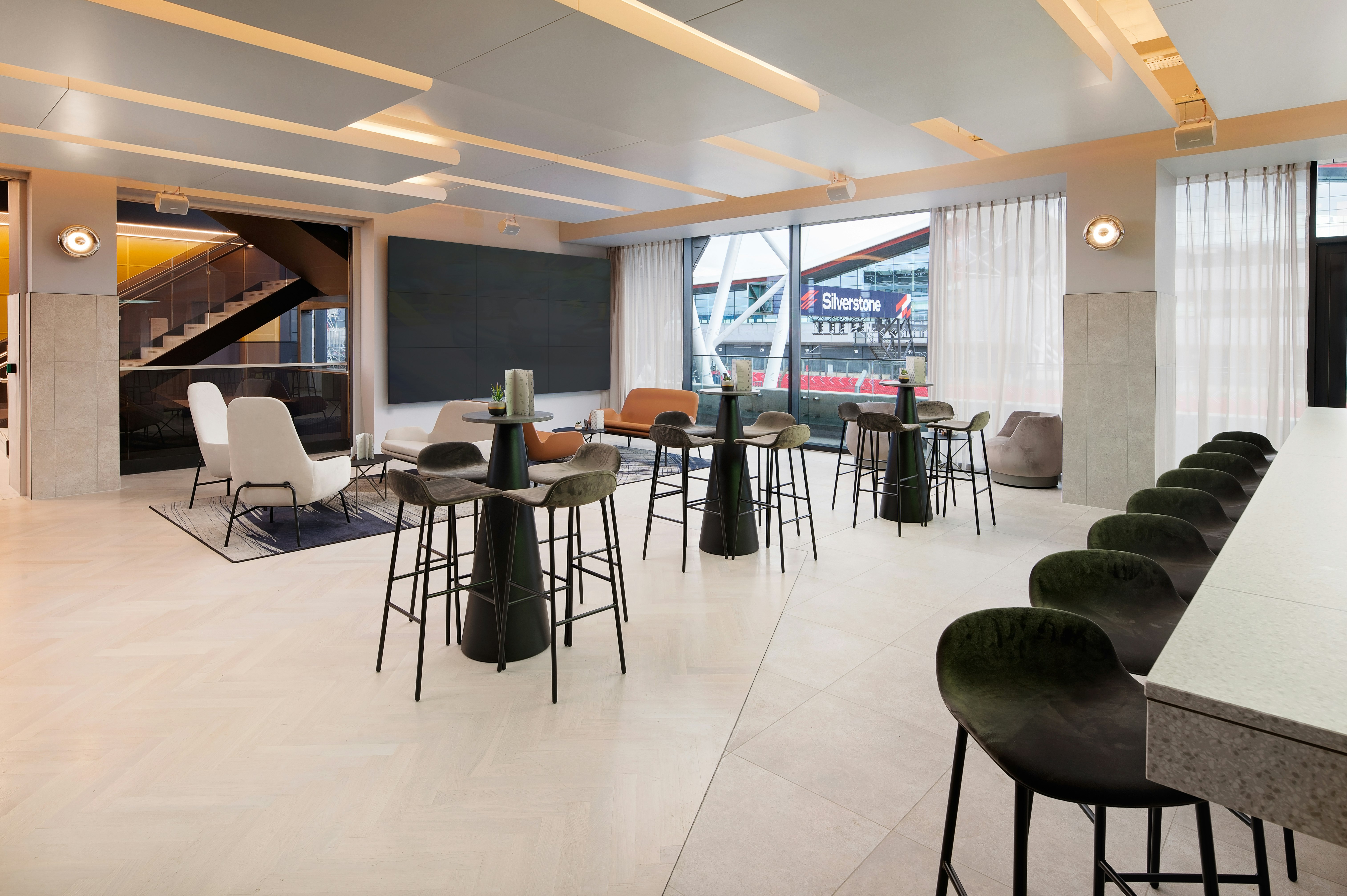 Hilton Garden Inn Silverstone 38/41