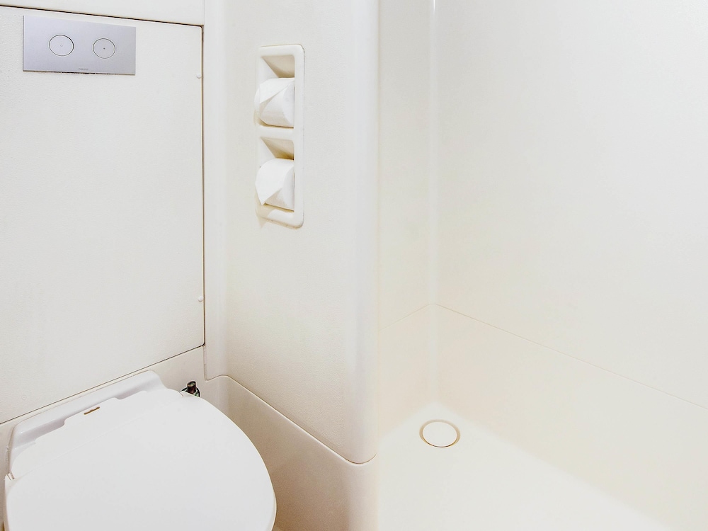 Ibis Budget St Peters 53/54
