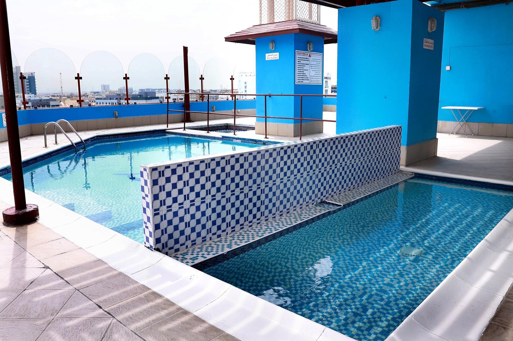 swimming pool spa