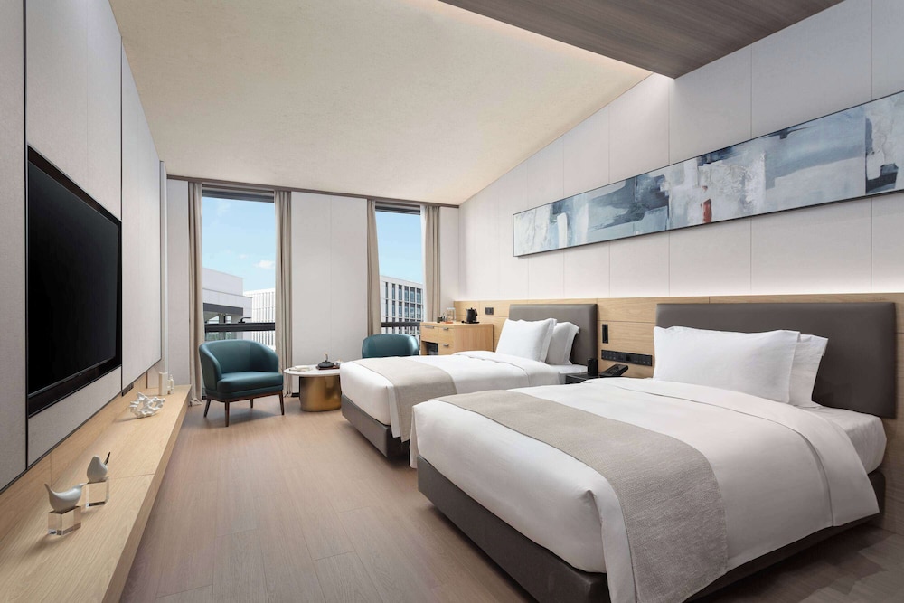 Deluxe, Twin Beds