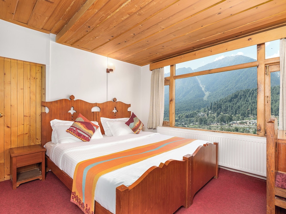 PAHALGAM HOTEL 19/39
