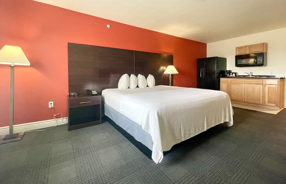 FairBridge Inn and Suites Cuero (ex Cuero s Copper Inn) 9/23