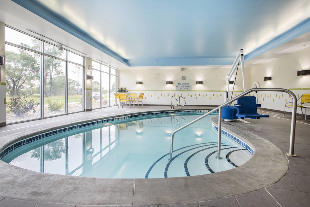 Fairfield Inn And Suites Waterloo Cedar Falls 2/34