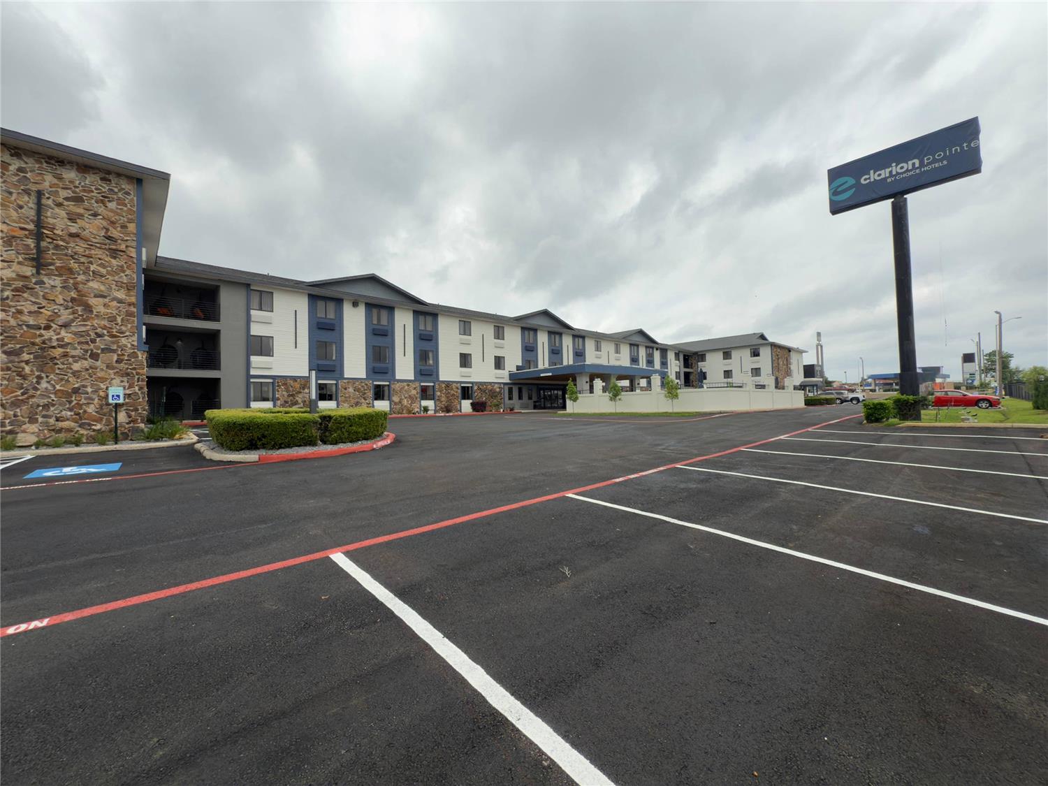 Clarion Pointe Shreveport West 36/45