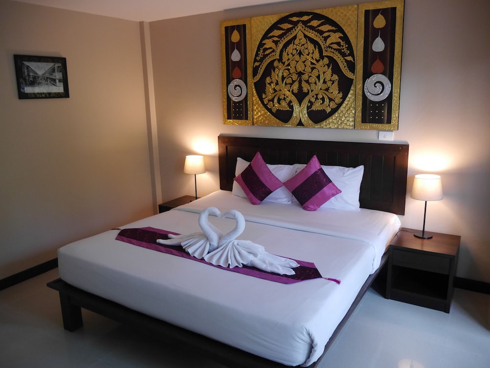 Ampha Place Hotel 20/53