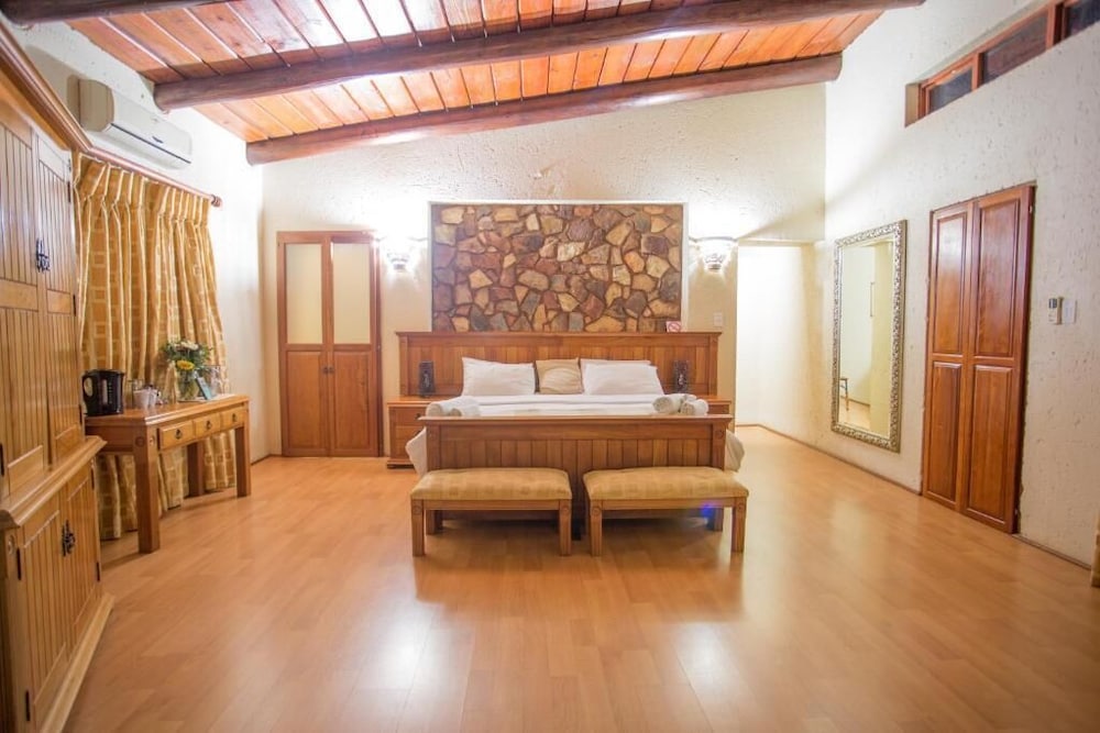 La Montagne Guest Lodge 21/50