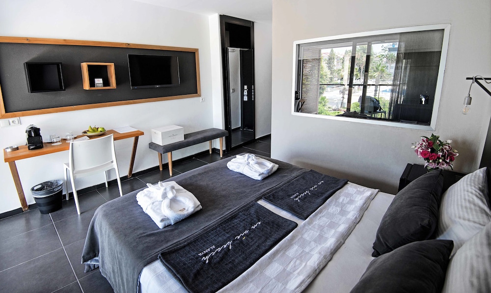 En Vie Beach Boutique Hotel-Adult Only 50/78