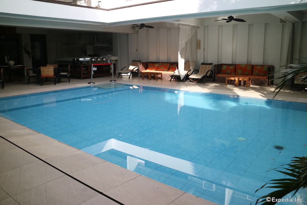 Sugarland Hotel 7/41