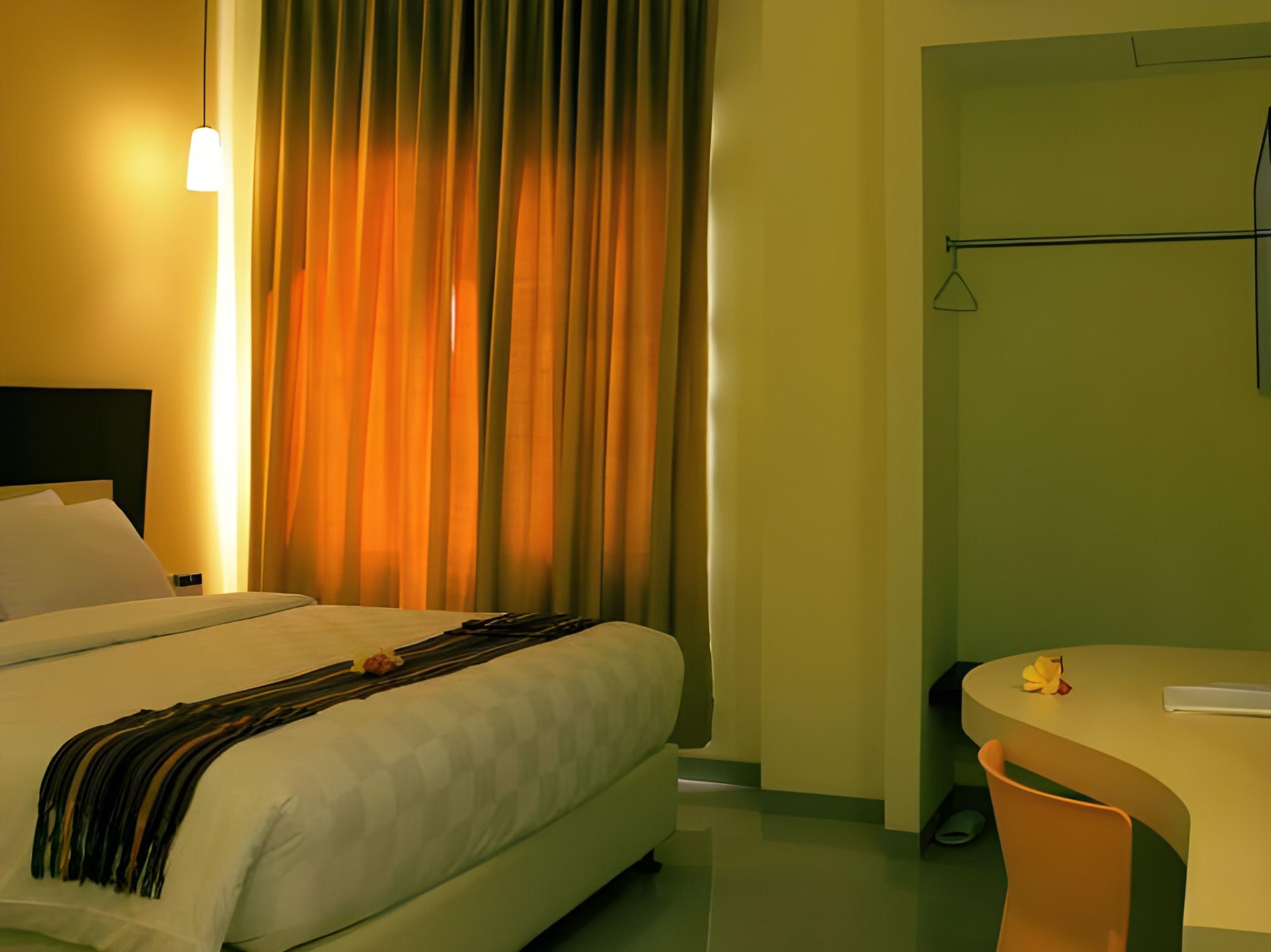 M HOTEL 25/70
