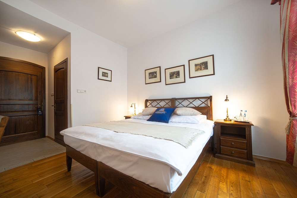Euroresidence 14/77