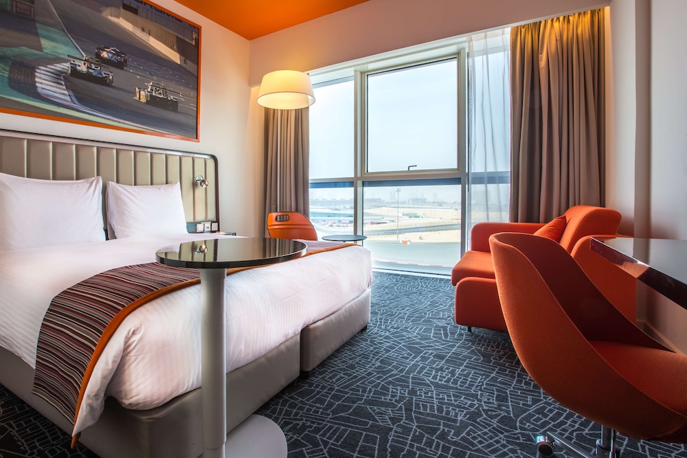Park Inn By Radisson Dubai Motor City 54/76