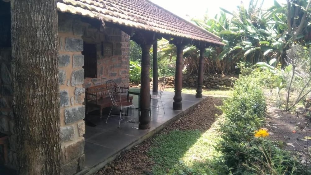 Elephant Valley Eco Farm Hotel 50/54