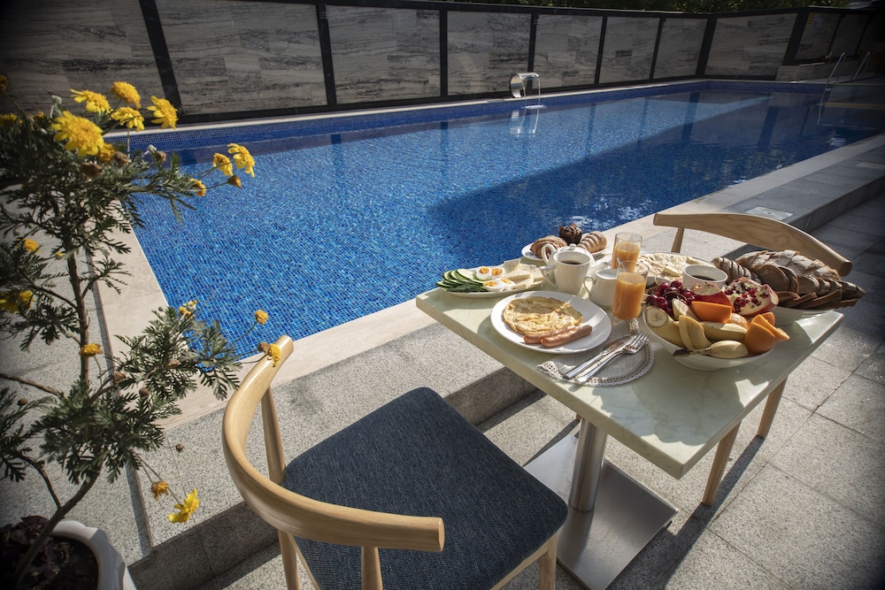 Chveni Ezo Boutique Hotel 34/42