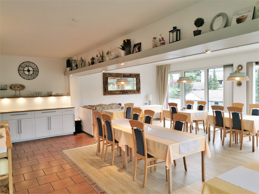 Hotel Pension Jägerstieg 27/42