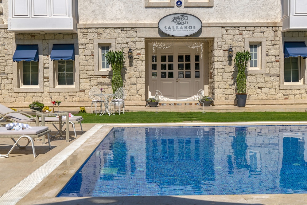 Salbakos Herakleia Boutique Hotel 3/47