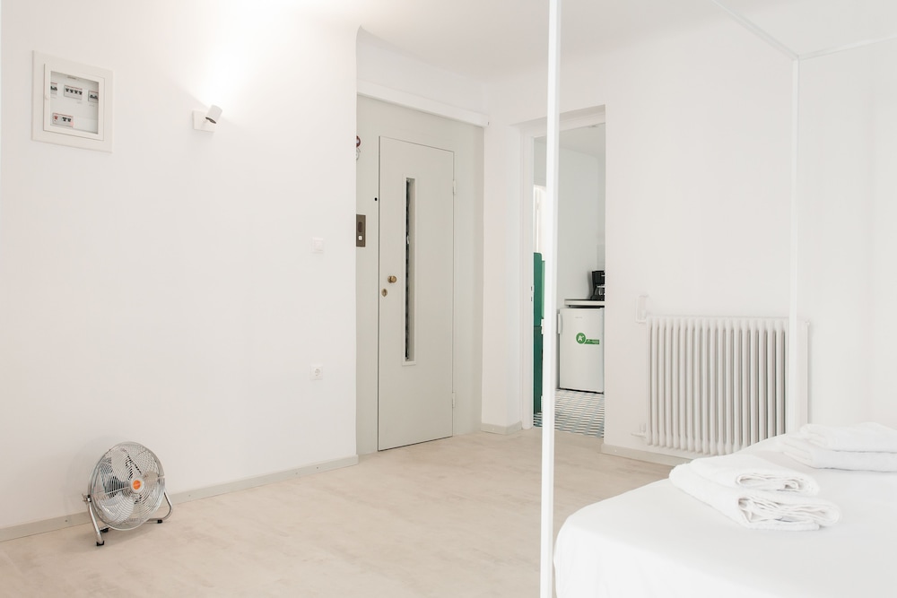 Karitsi Place 18/50
