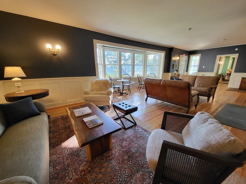 The Stowe Inn 45/64