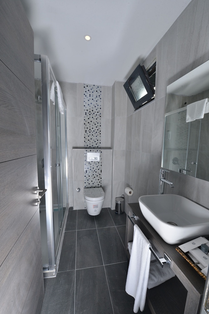 A11 Hotel 24/48