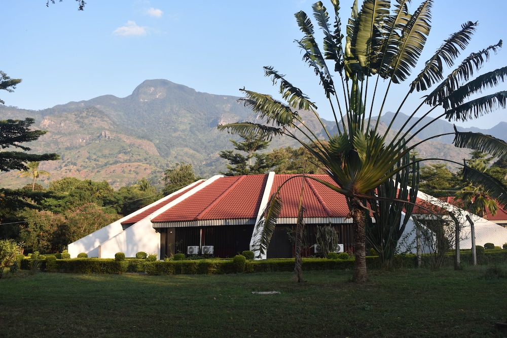 Morogoro Hotel 3/50