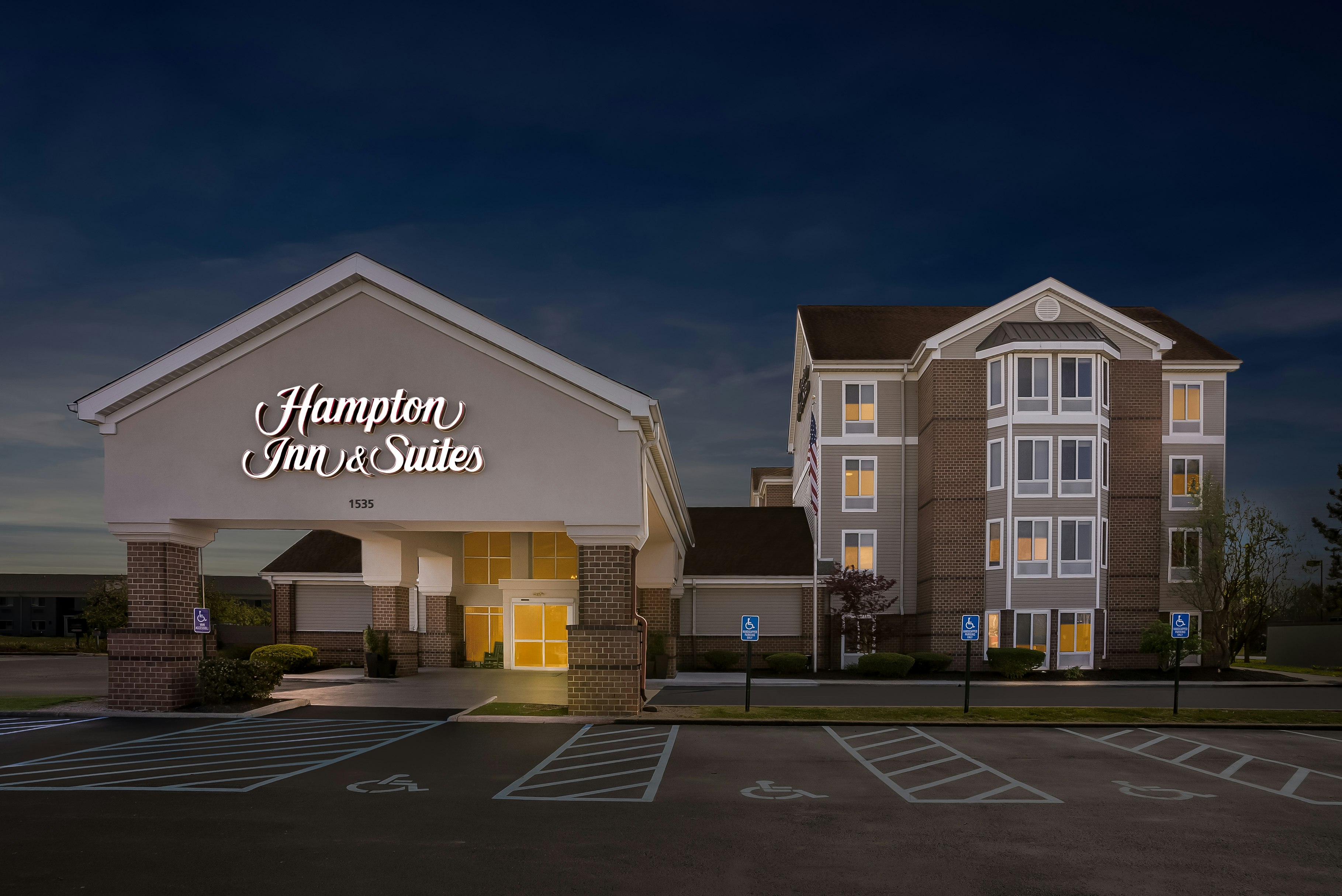 Hampton Inn Suites Scottsburg 1/82