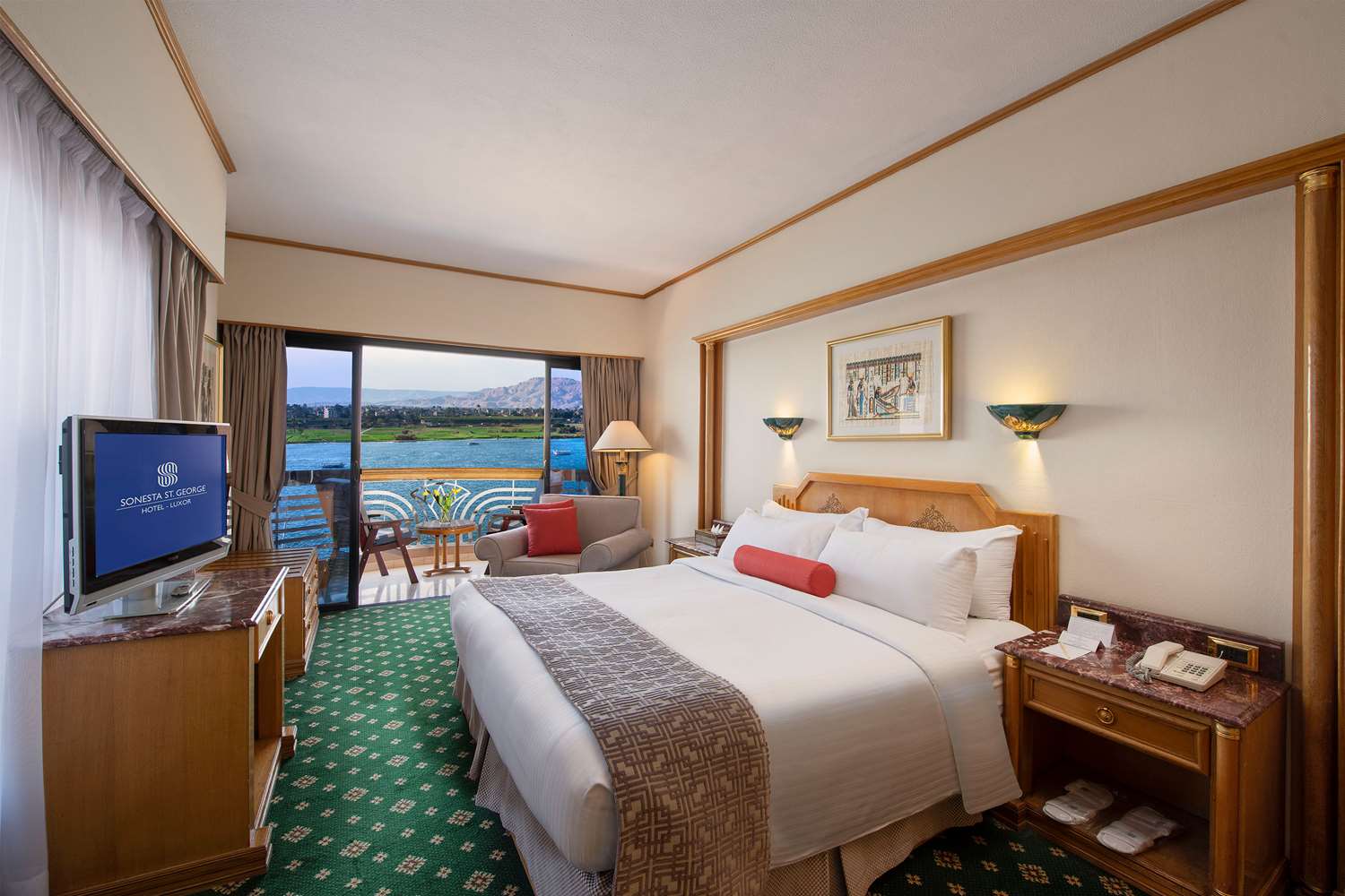 Junior Suite Front Nile