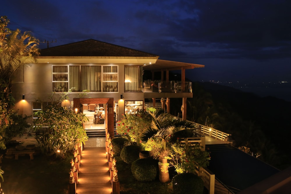 The Oriental Luxury Suites Tagaytay 6/50