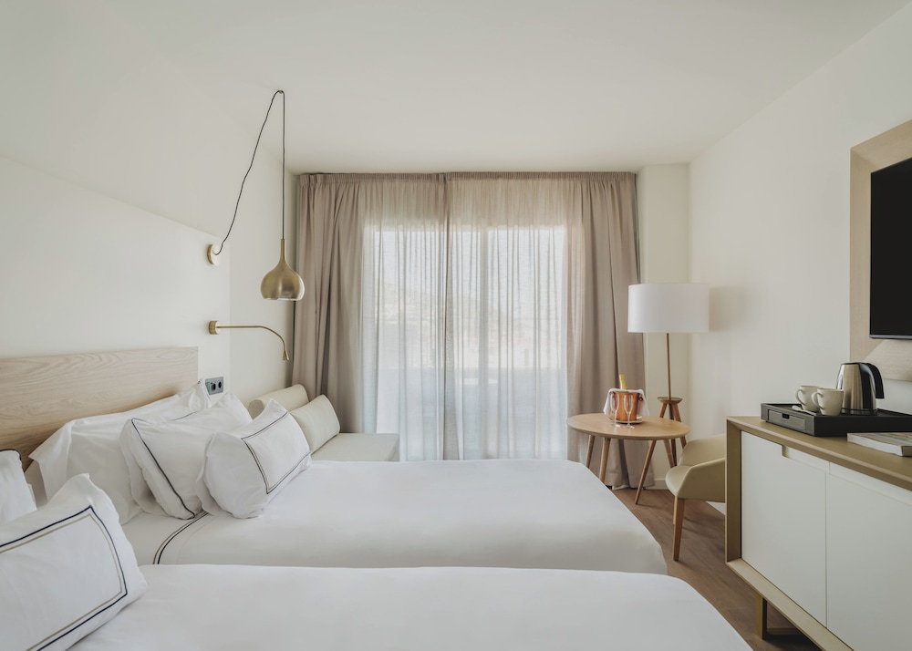 Melia Sitges 30/71