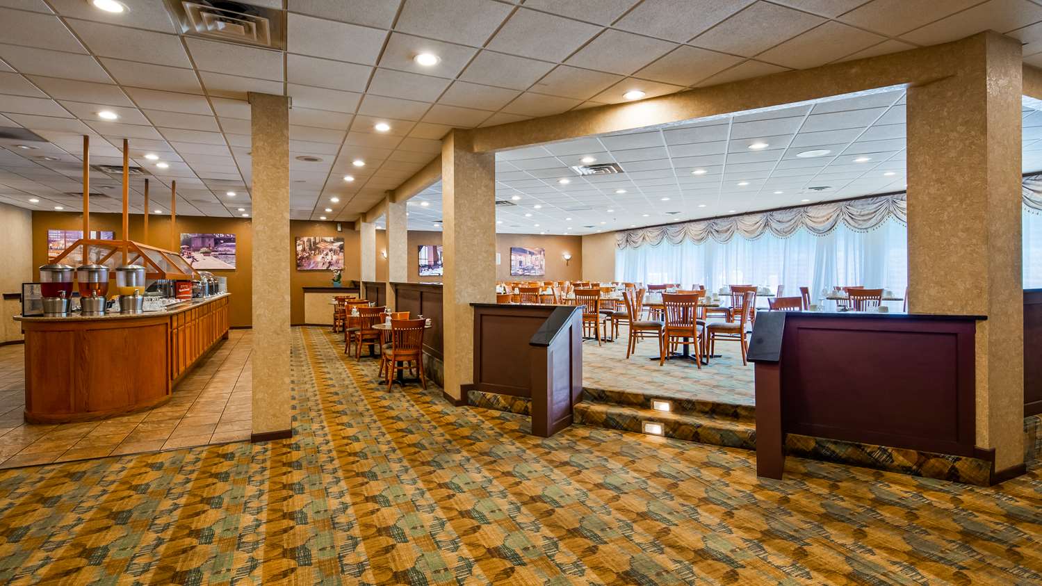 Lobby at Best Western Plus Chicago Hillside, HILLSIDE - IL
