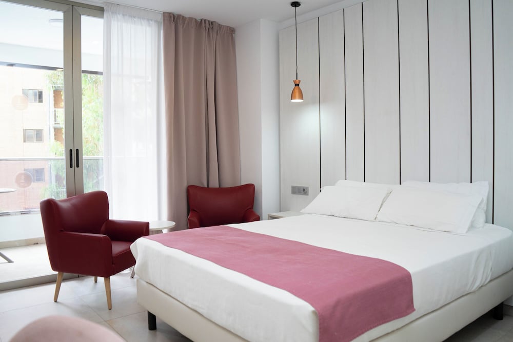 2 BEDROOMS, APARTMENT, TERRACE