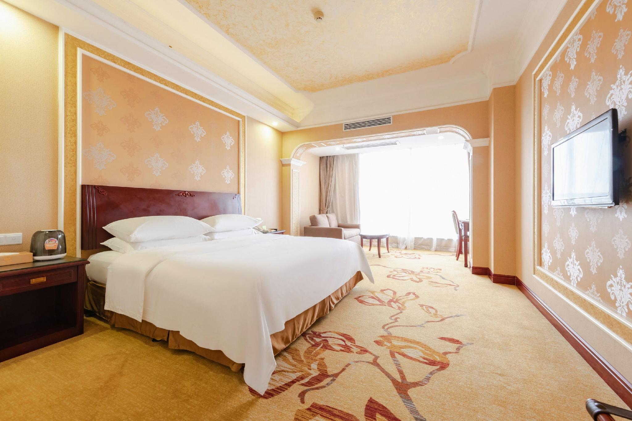 Vienna Hotel(Shenzhen Yanchuan Road Branch) 22/35