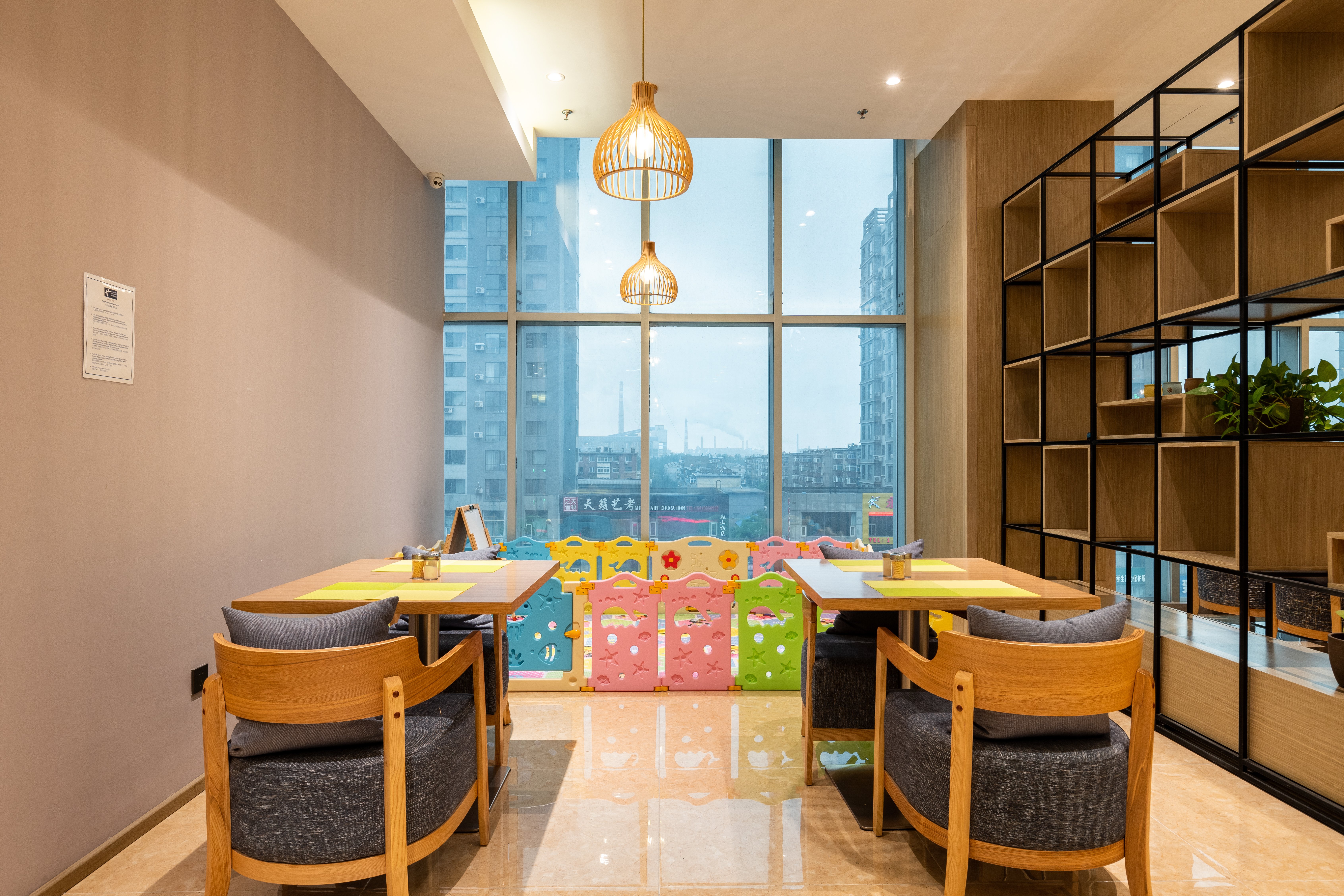 Holiday Inn Express Anshan Downtown 49/74