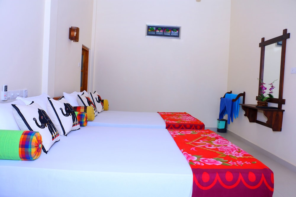 Nature Resort Tissamaharama 12/50