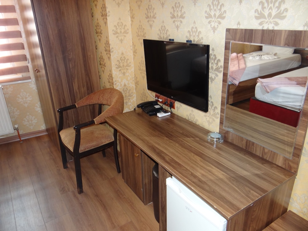 Meta Hotel 20/20