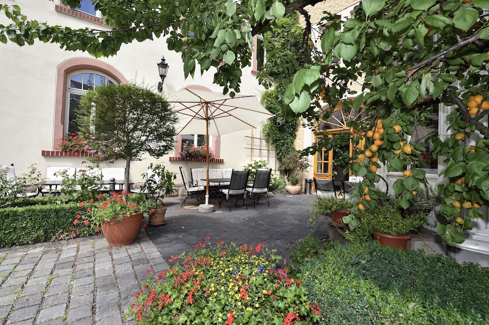 Hotel Graf von Mansfeld 41/50