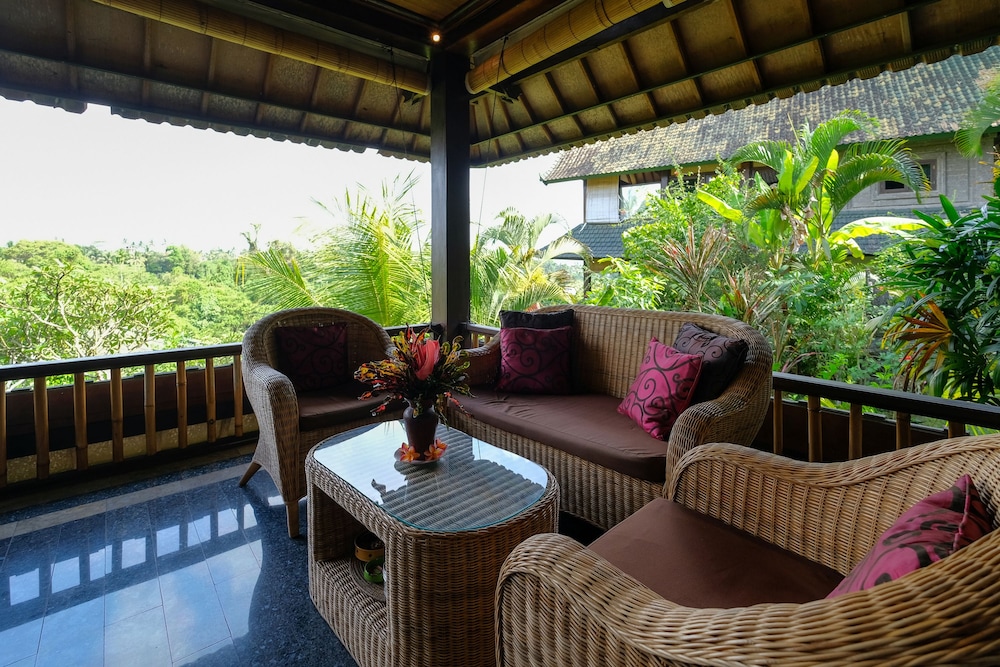 Sunrise Villa Ubud 30/50