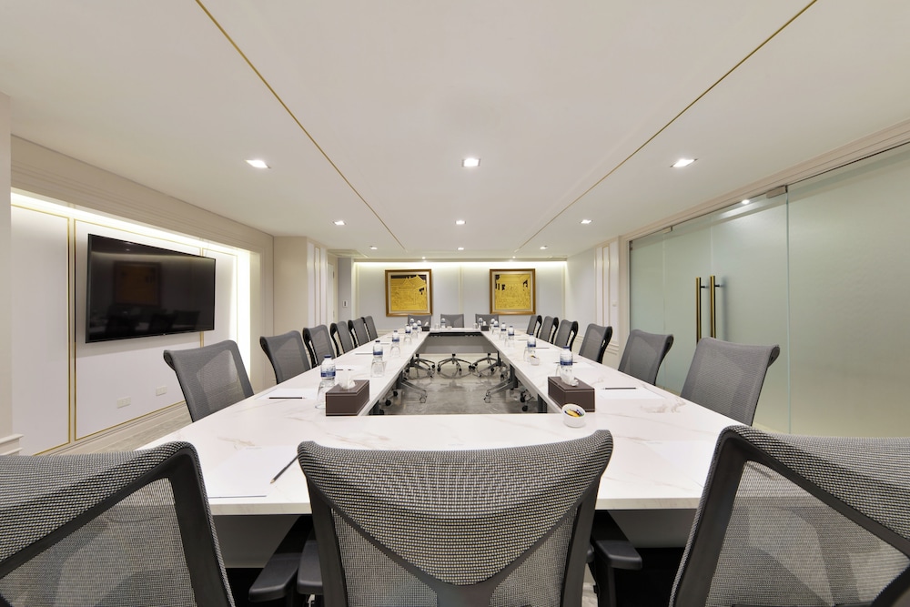 Centre Point Sukhumvit Thong Lo 61/70