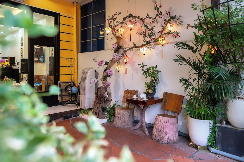 Golden Bell Homestay 35/57