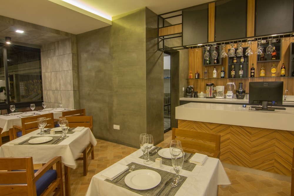 Chhaylong Angkor Boutique Hotel 35/41