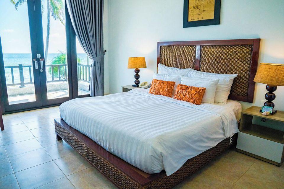 2 Bedrooms, Villa, Beach Front, Sea View