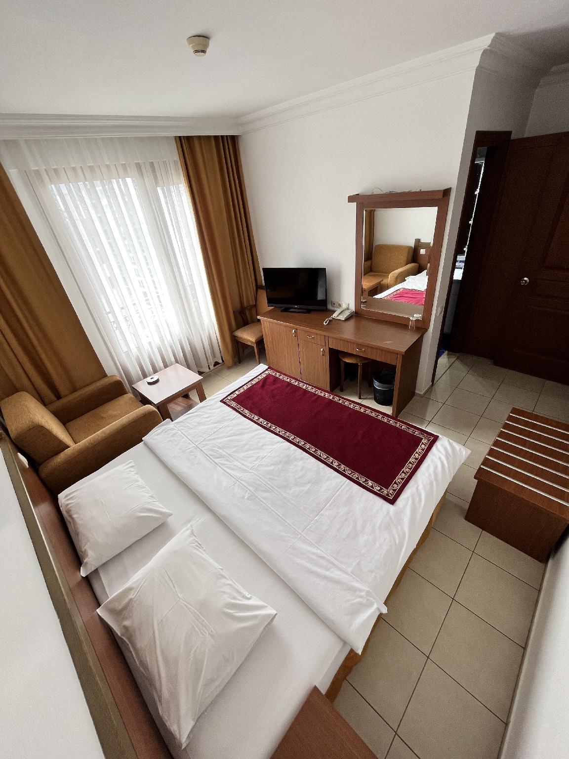 Room, Double Bed, Sea View, Hotel Royal Hill 2/2