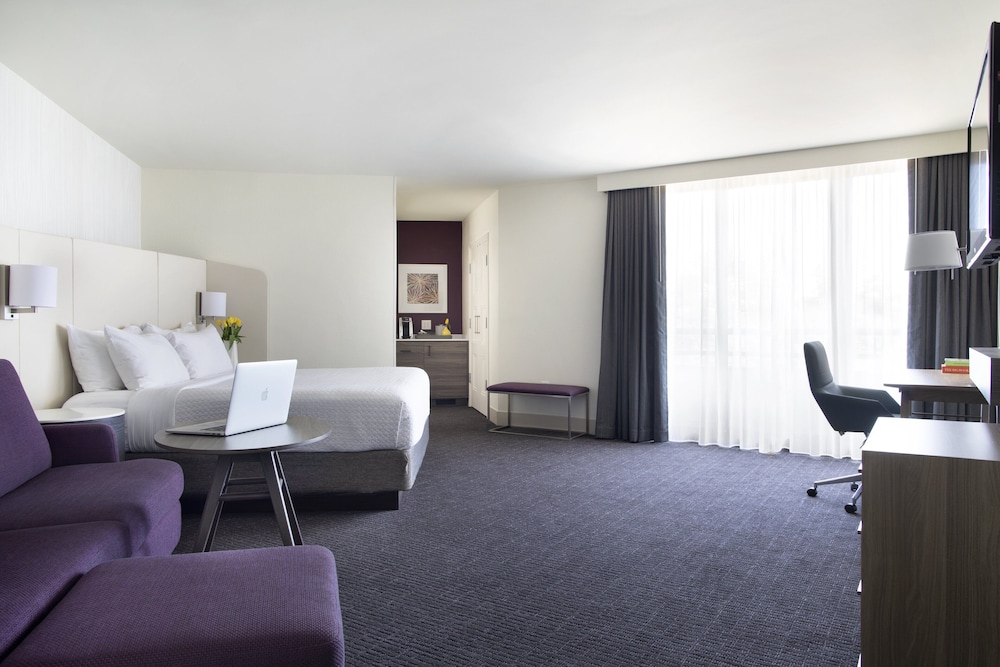 Crowne Plaza Atlanta Perimeter At Ravinia 47/78
