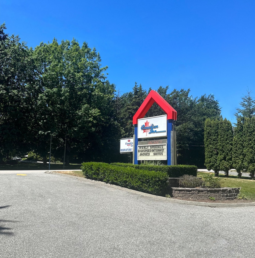 Canadian Inn 28/34