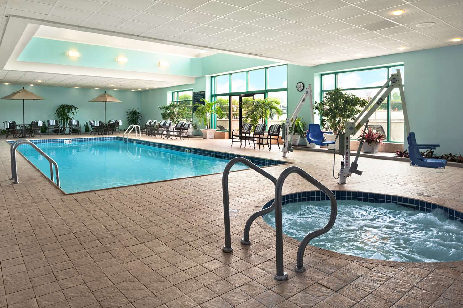 swimming pool spa