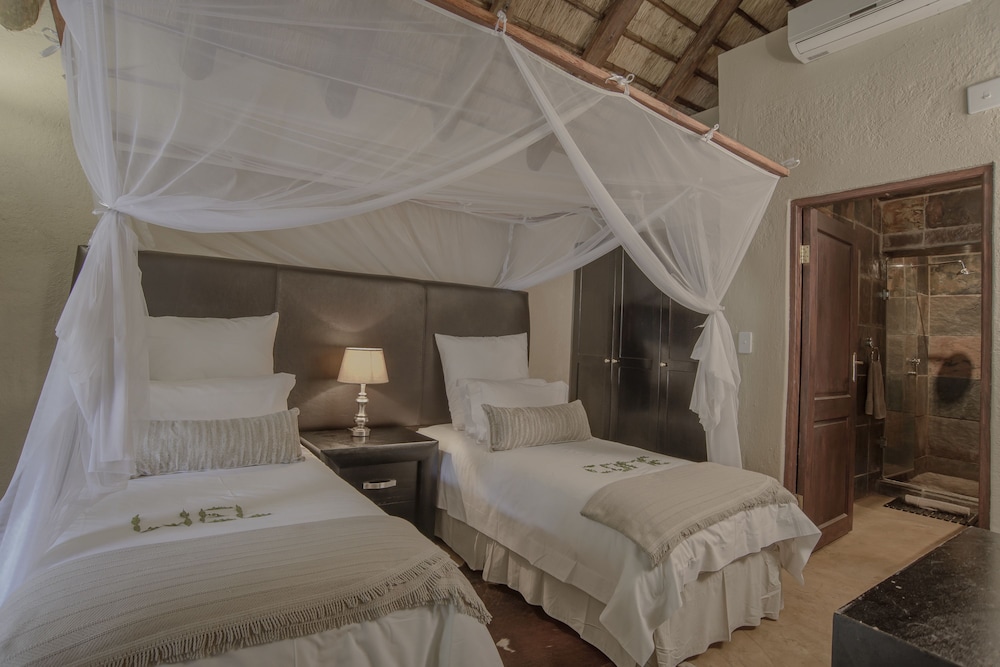 Shiduli Private Game Lodge 15/71