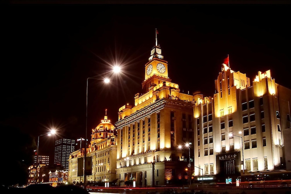 Jinglai Hotel (Shanghai Bund East Nanjing Road Pedestrian Street) 4/50