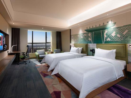 Superior, Twin Beds