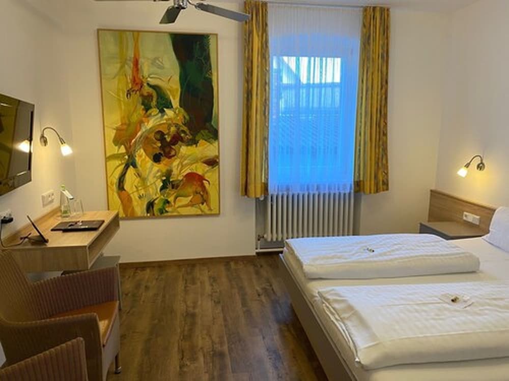 Hotel Gasthof Zum Storch 11/42