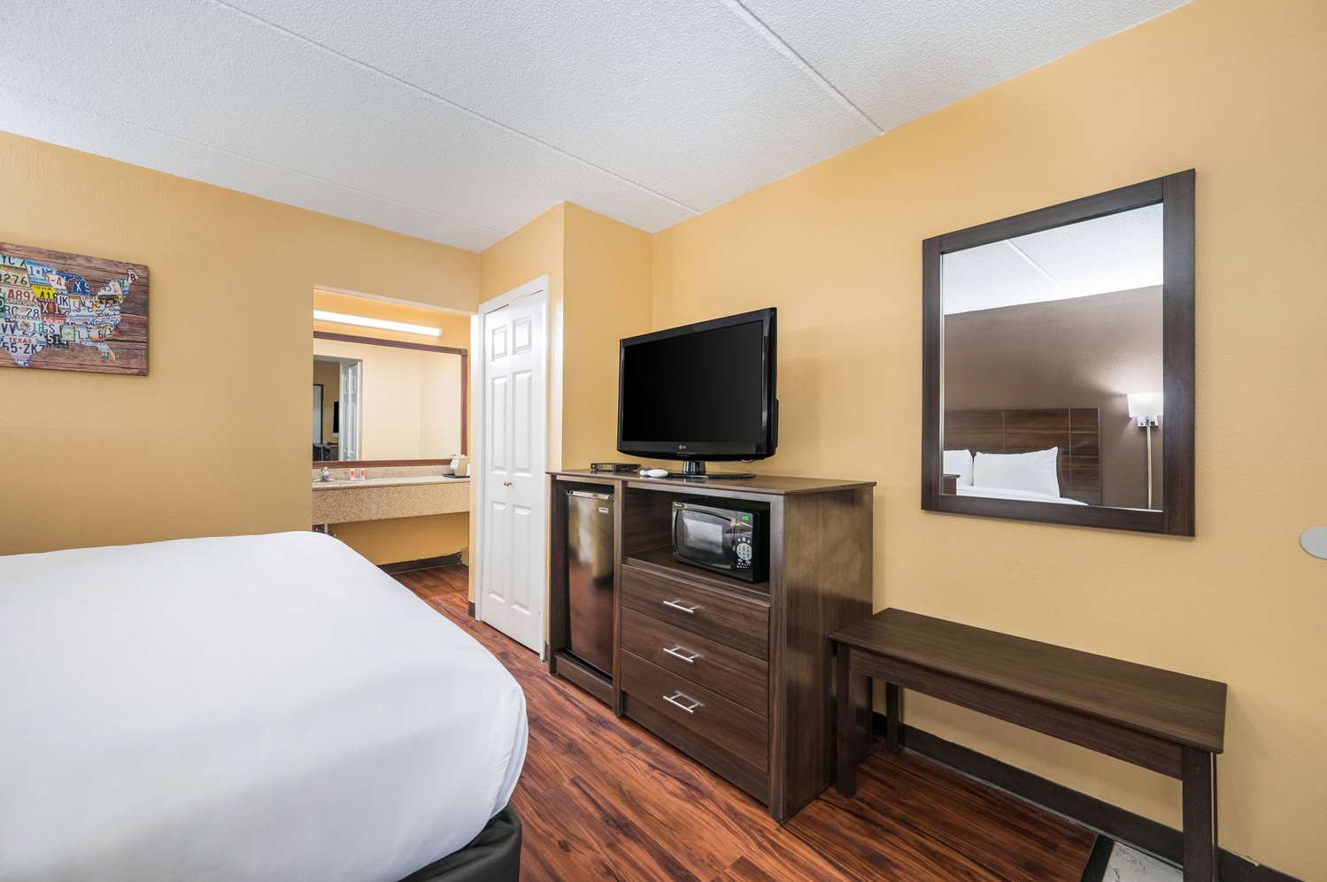 Room, King Bed