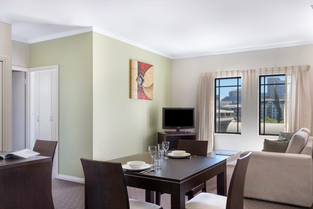 Frome Apartments 35/50
